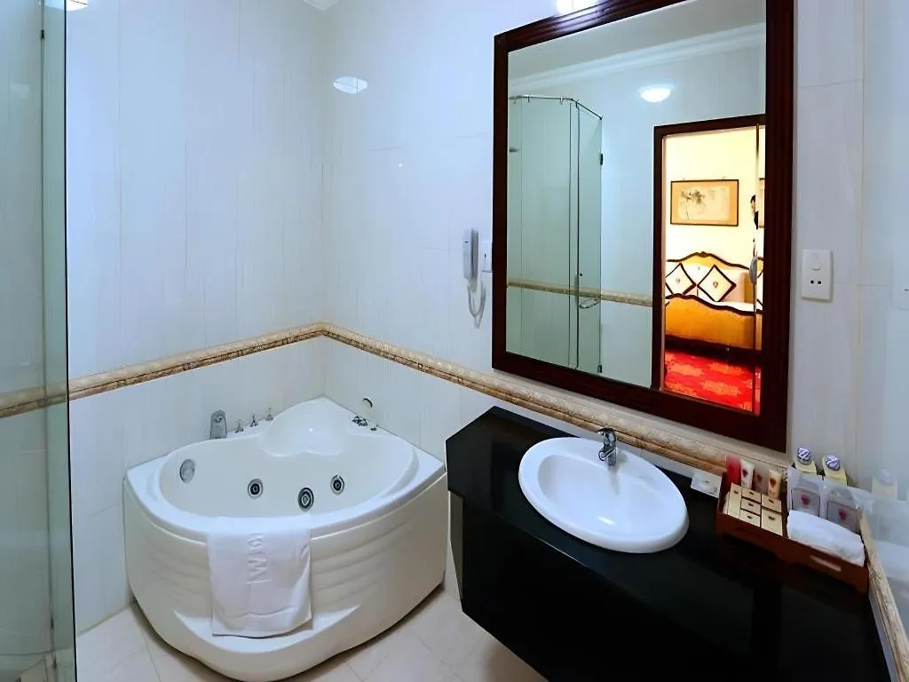 Tan Son Nhat Hotel Ho Chi Minh City 3*,